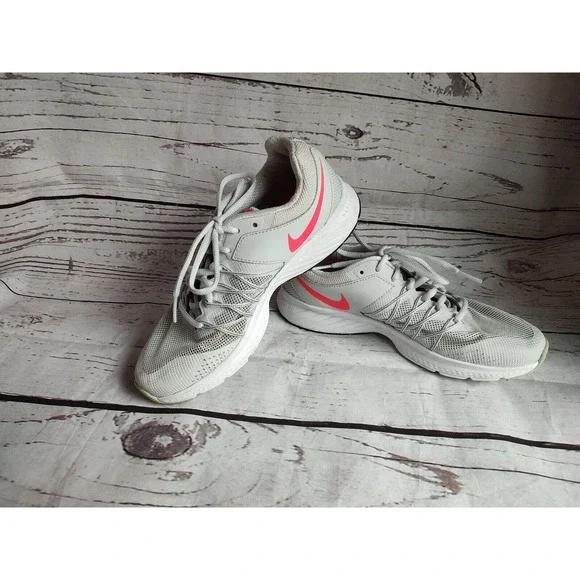 Nike Shoes Nike Womens Sz Eu 39 Air Relentless White Pink